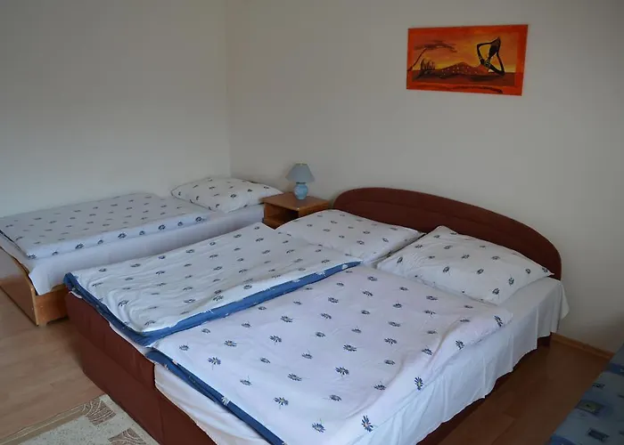 Konukevi Vivaron Penzion & Bowling Rožňava