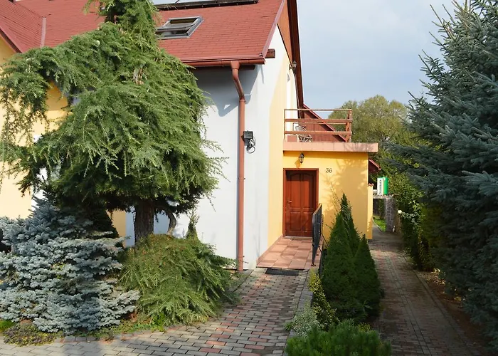 Konukevi Vivaron Penzion & Bowling Rožňava